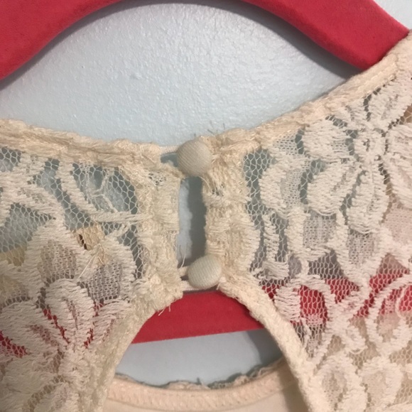 Lacy white Hollister dress - Picture 4 of 5